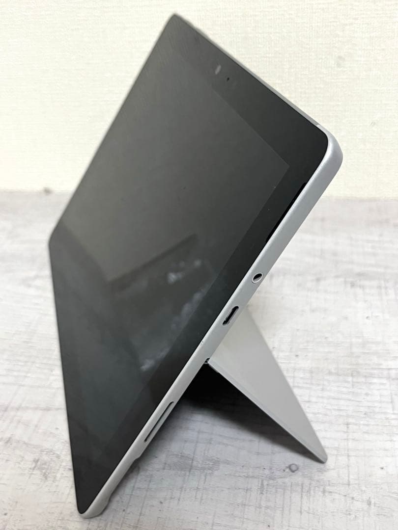 Windowsタブレット本体 Microsoft Surface Go 64GB Model1824