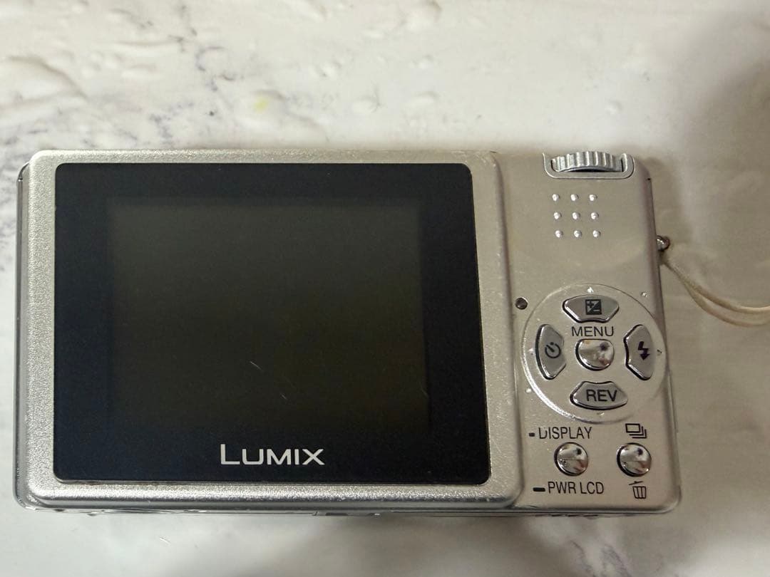 【動作確認済み】Panasonic LUMIX DMC-fx2 デジカメシルバー