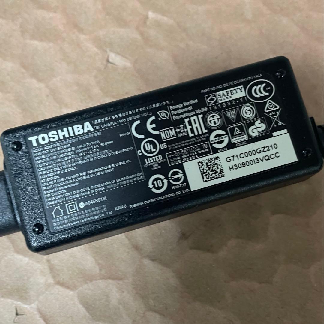 東芝　Dynabook　i5-5300U 4GB SSD128G ノートパソコン