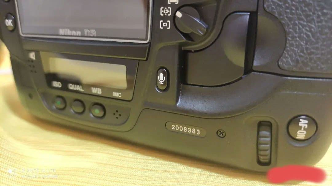 Nikon D3ジャンク品/NIKKORレンズ8.5/F1.4、MH-21セット