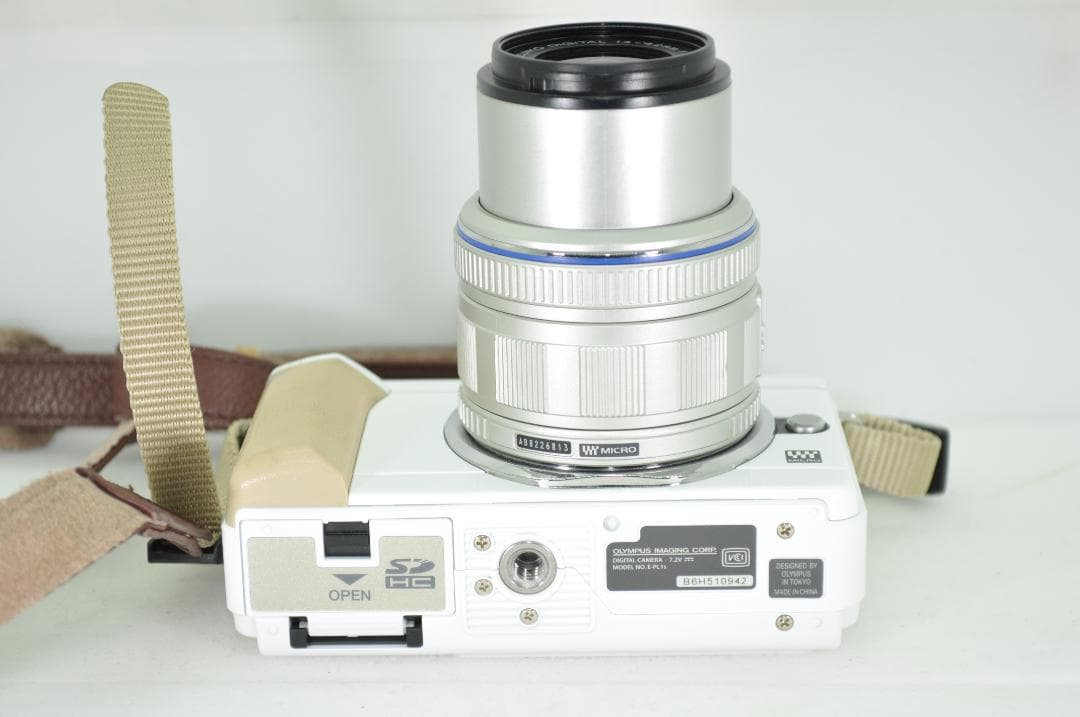 OLYMPUS PL1sミラーレス一眼カメラ レンズキット