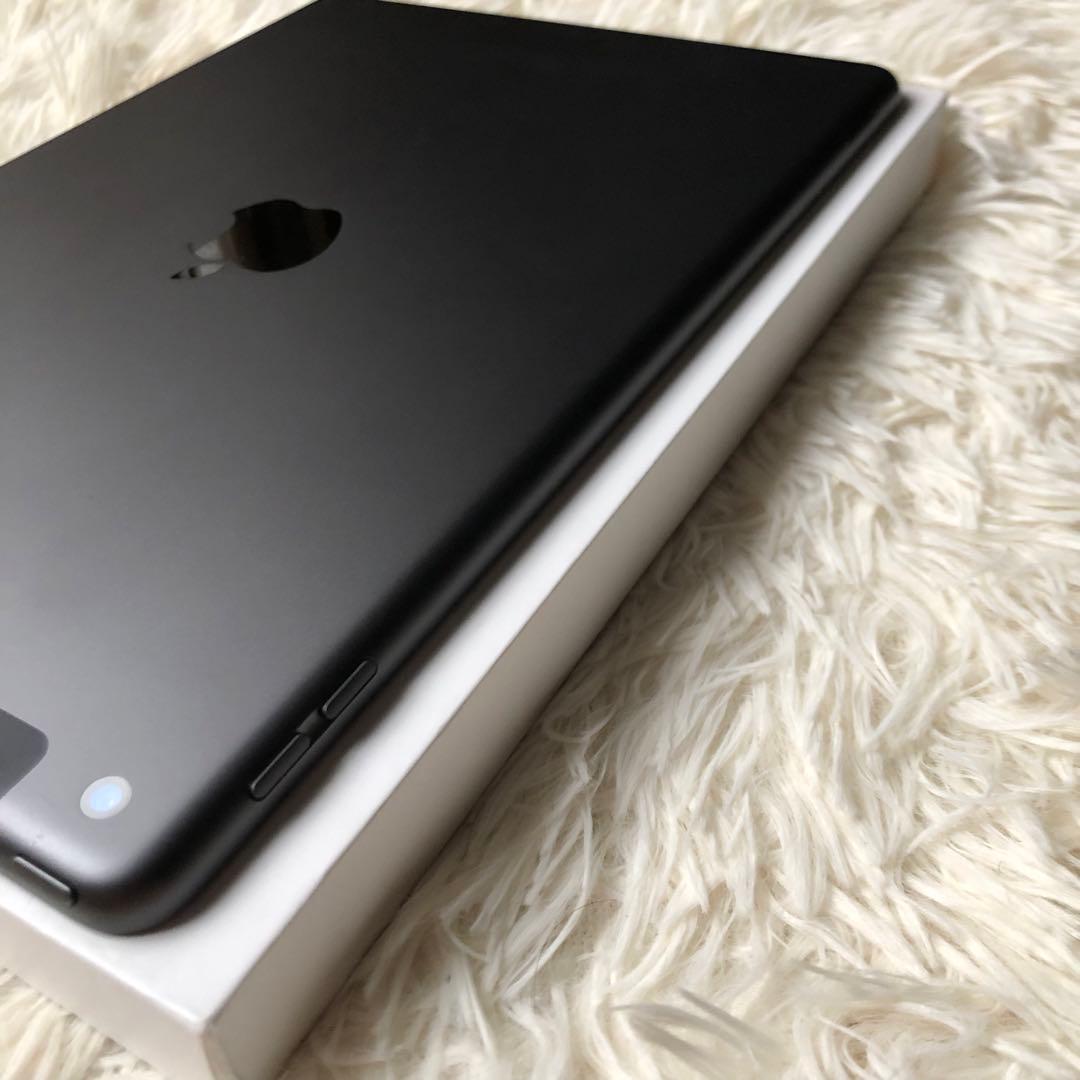 【即購入OK】iPad 第8世代 セルラーモデル【極美品】 #75 【付属品】