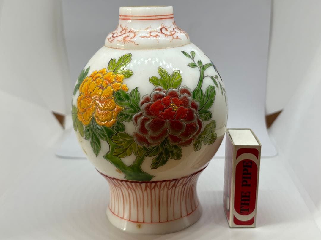 花柄陶器の壺