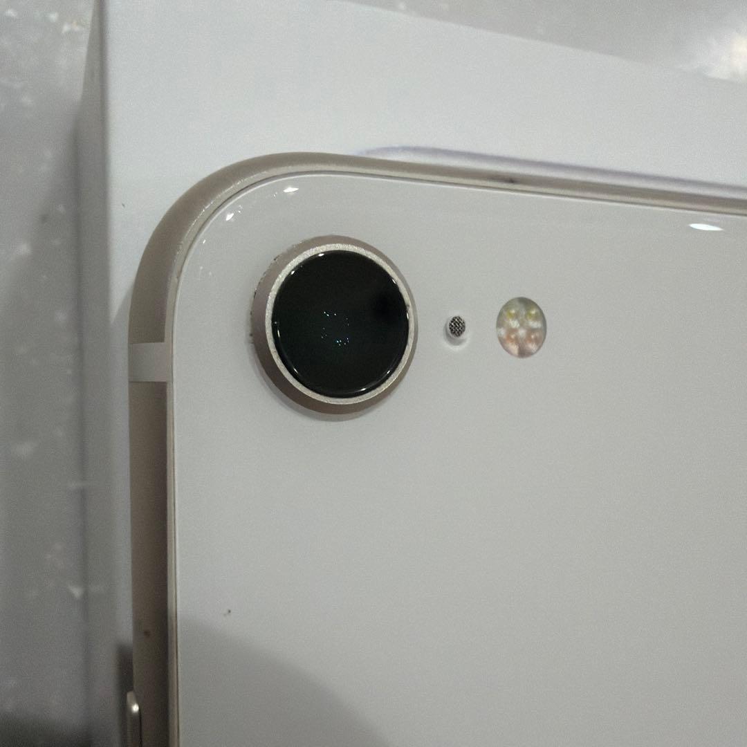 iPhoneSE第3世代 本体128GB