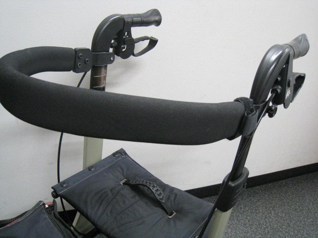介護用品 歩行車 リトルターン ハイタイプ　 リハビリ