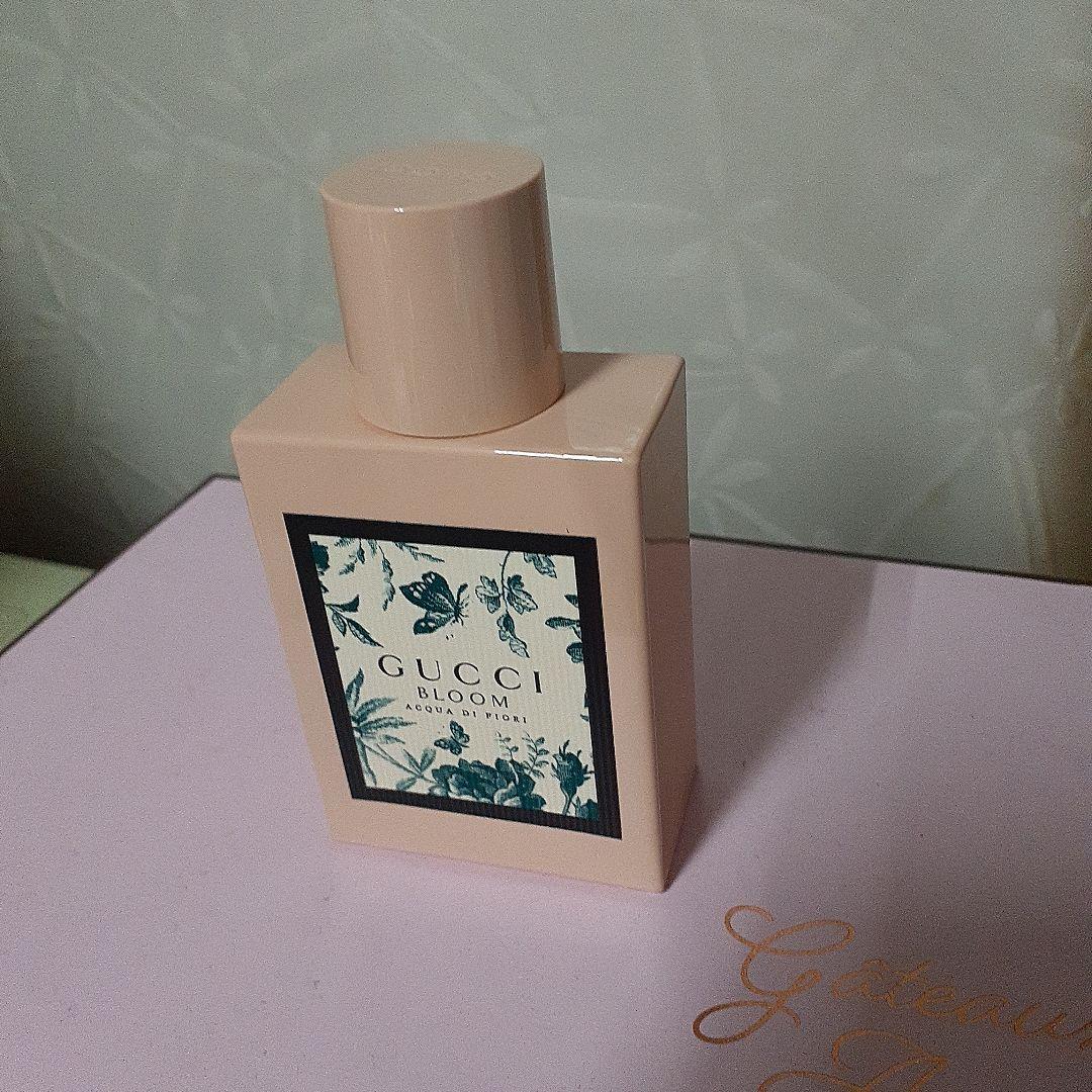 グッチブルーム　アクディフィオーリEDT50ML