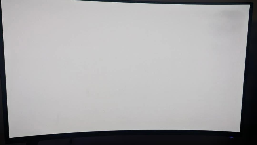 Alienware 32 4K 有機EL ゲーミング モニター AW3225QF