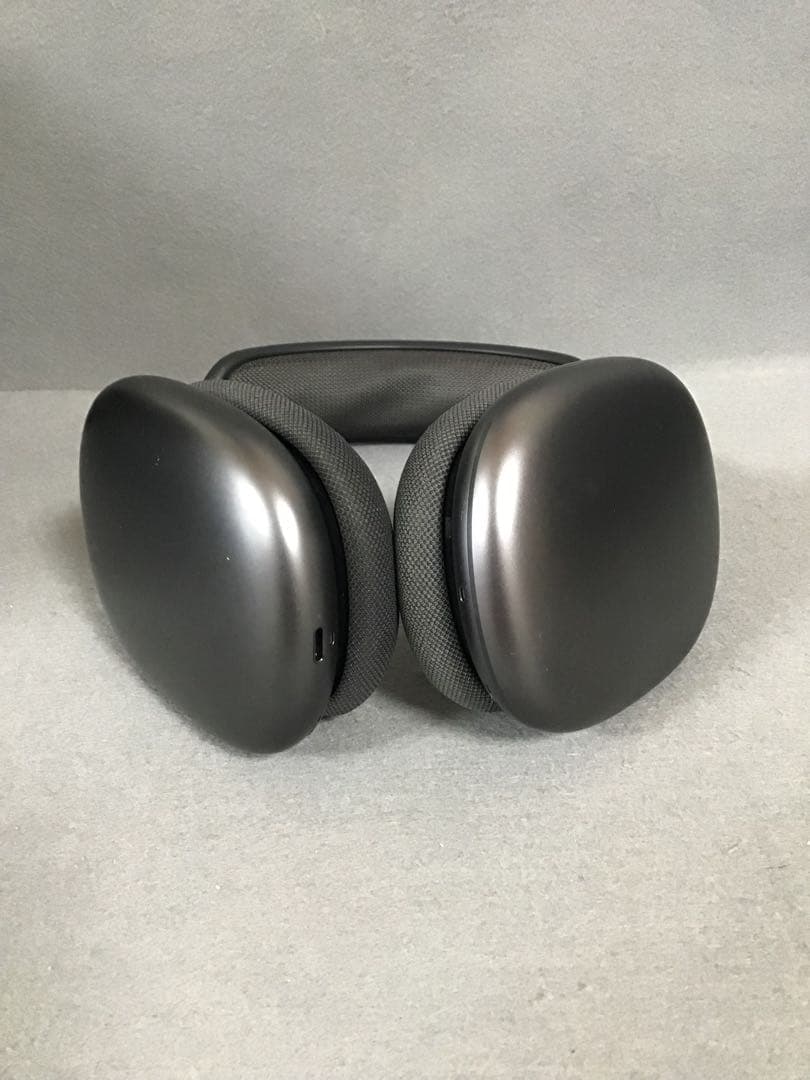 美品　AirPods Max ブルートゥースヘッドホン ミッドナイト色