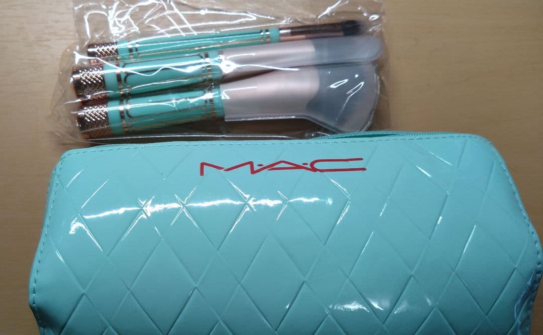 新品 MAC 2025コフレ ブラシキット