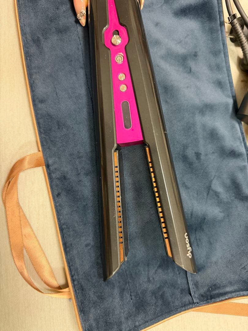 Dyson ストレートヘアアイロン HS013黒とピンク