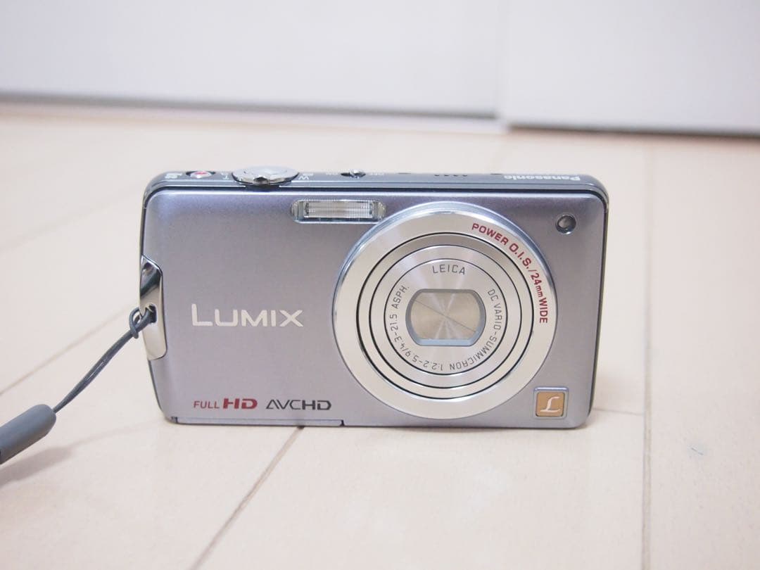 Panasonic Lumix DMC-FX700 美品コンパクトデジタルカメラ