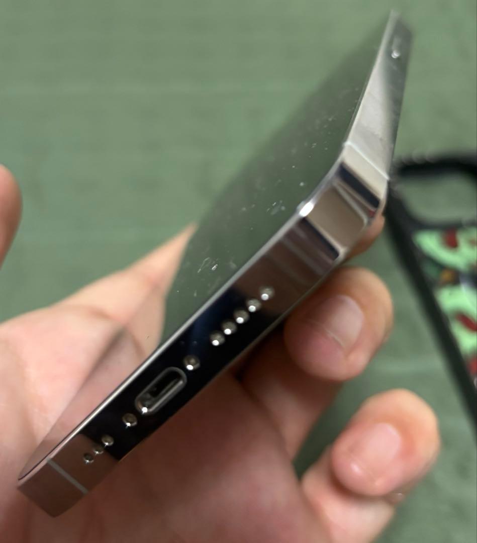 【美品】Apple iPhone 13 Pro 256GBシルバー おまけつき