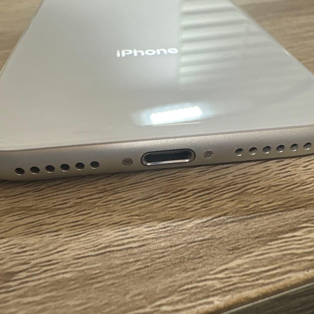 iPhone 8 64GB シルバー 箱あり