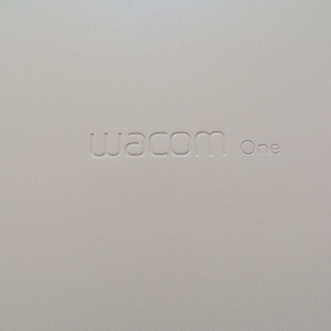 ほぼ未使用　Wacom One 液晶ペンタブレット13.3インチ　ペーパーライク