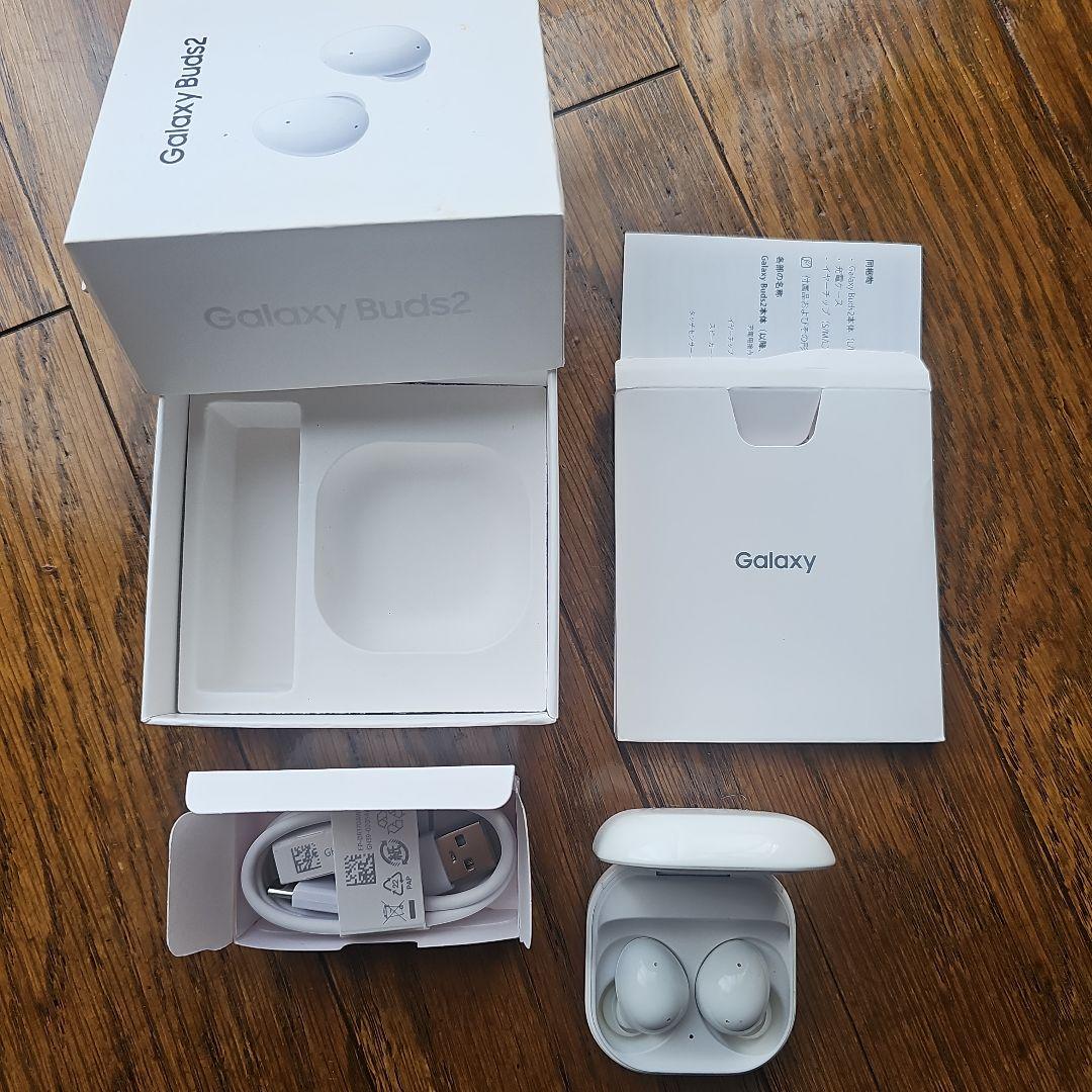 イヤホン Galaxy Buds2