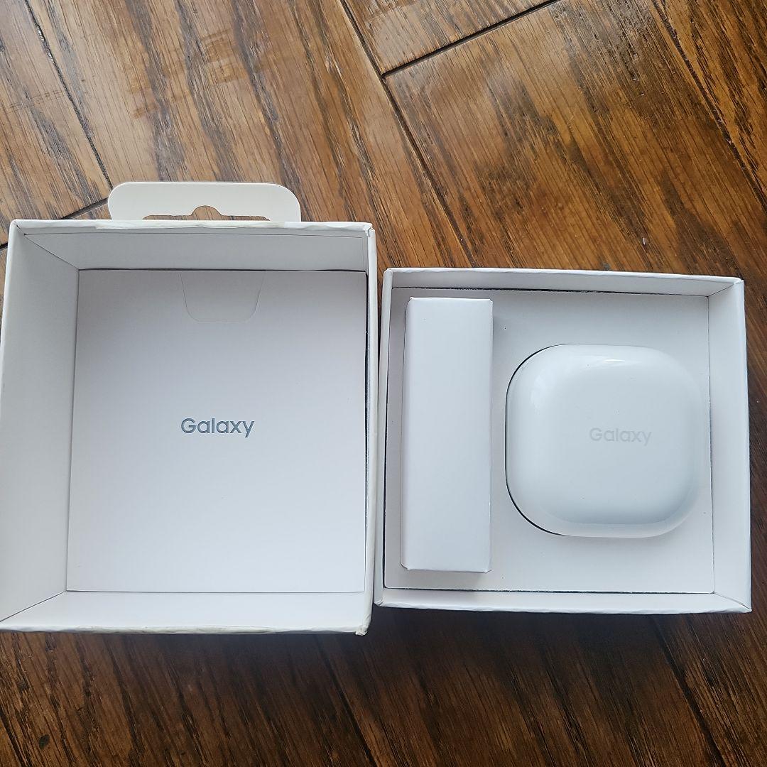 イヤホン Galaxy Buds2