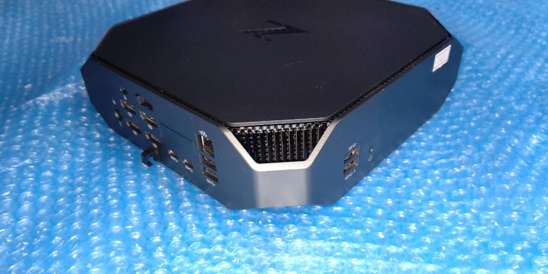 手乗りパソコン Z2改17 Gen10 Xeon M.2SSD HDD