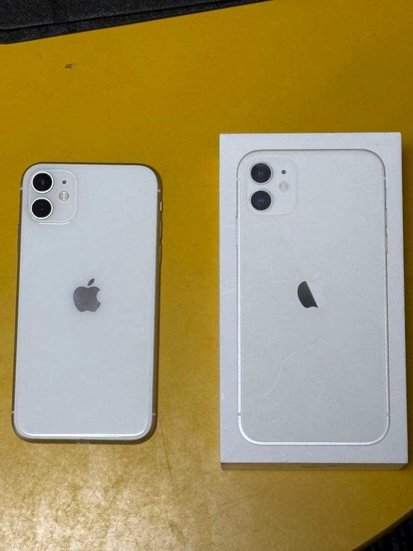 Apple iPhone 11 ホワイト 本体 箱付き