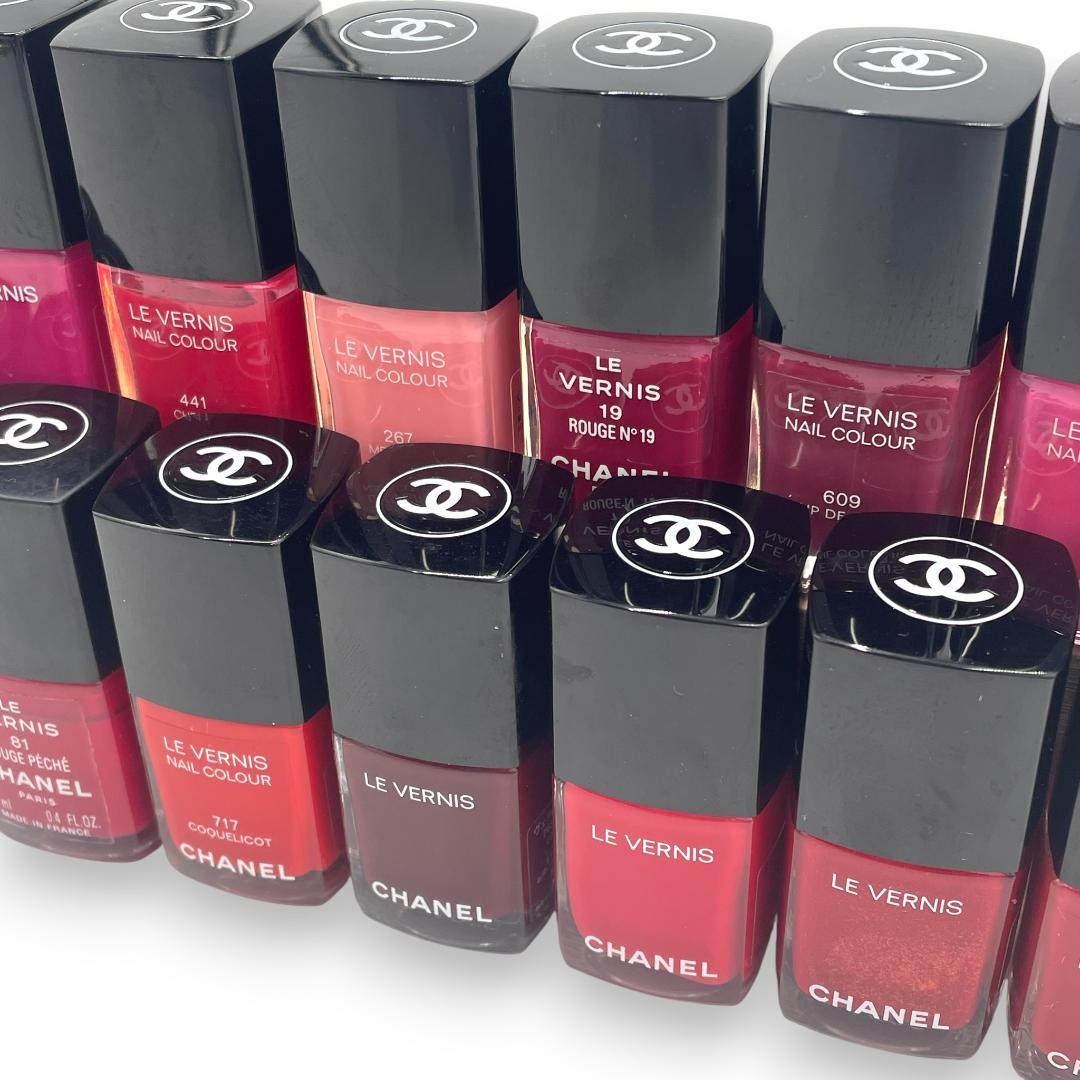 【大特価！】CHANEL / LE VERNIS NAIL 17本まとめ #C