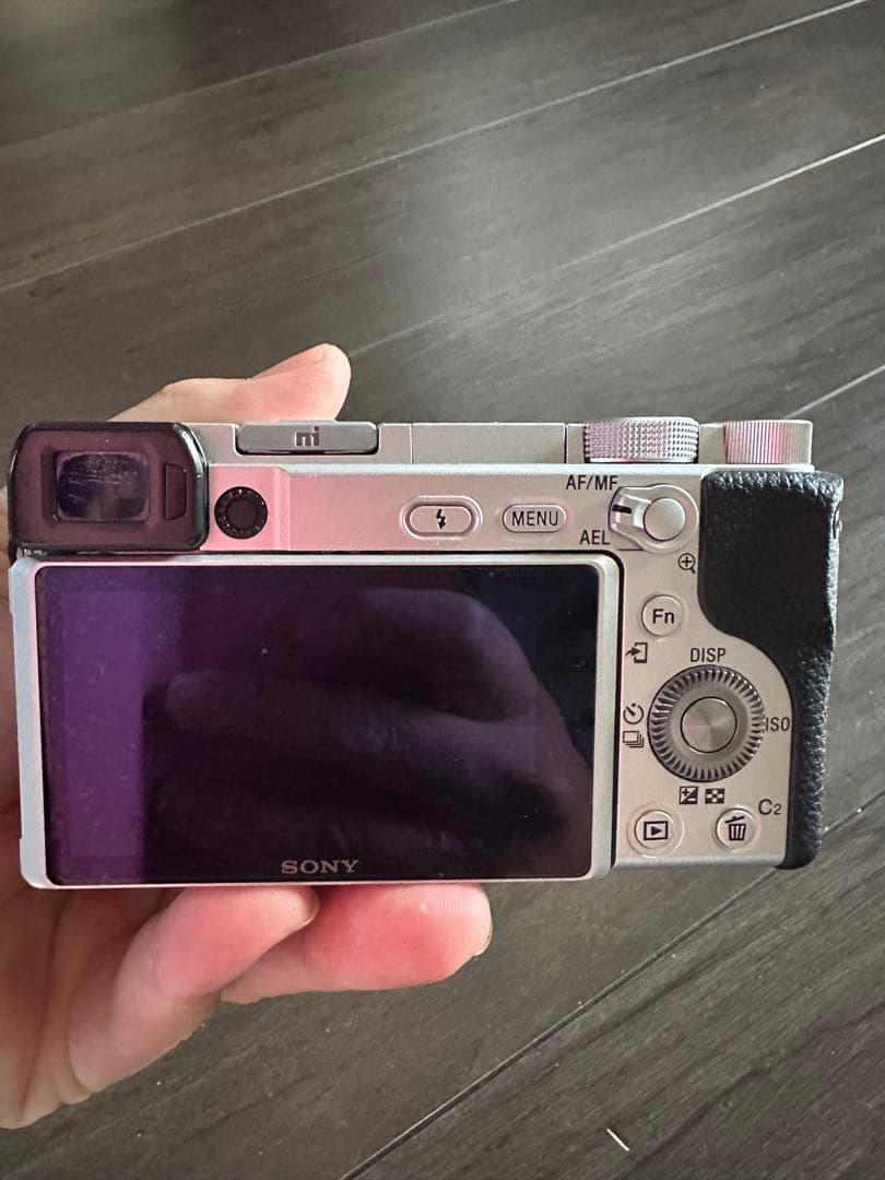 SONY α6400 ミラーレス一眼セットシルバー　ILCE-6400Y