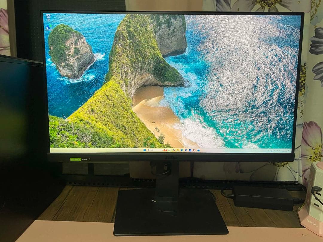 MSI MAG281URF 27inch 4K 144Hz ゲーミングモニター