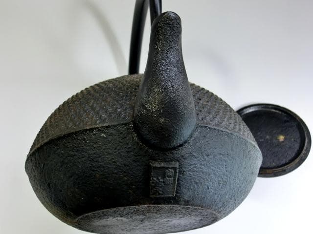 鉄瓶■「南部池永」 古い南部鉄 小あられ 急須 茶瓶 煎茶道具 時代物 骨董品■