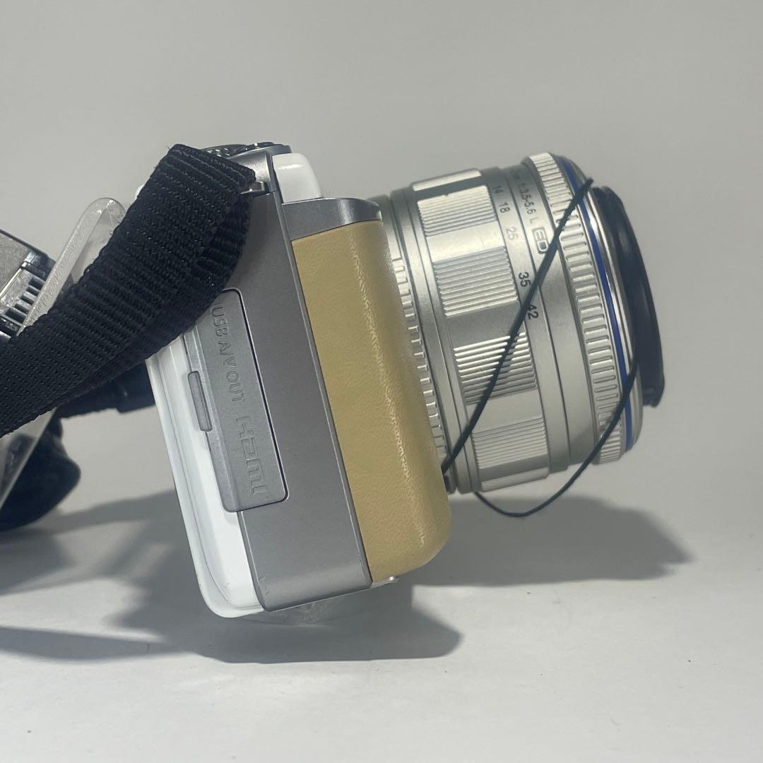 OLYMPUS ミラーレス一眼 初心者OK レンズキット 手ぶれ補正エラーあり