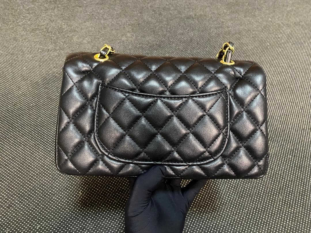 CHANEL ノベルティチェーンバック