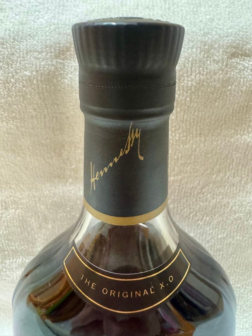 Hennessy X.O 700ml 未開栓　箱無し　ボトル傷有り