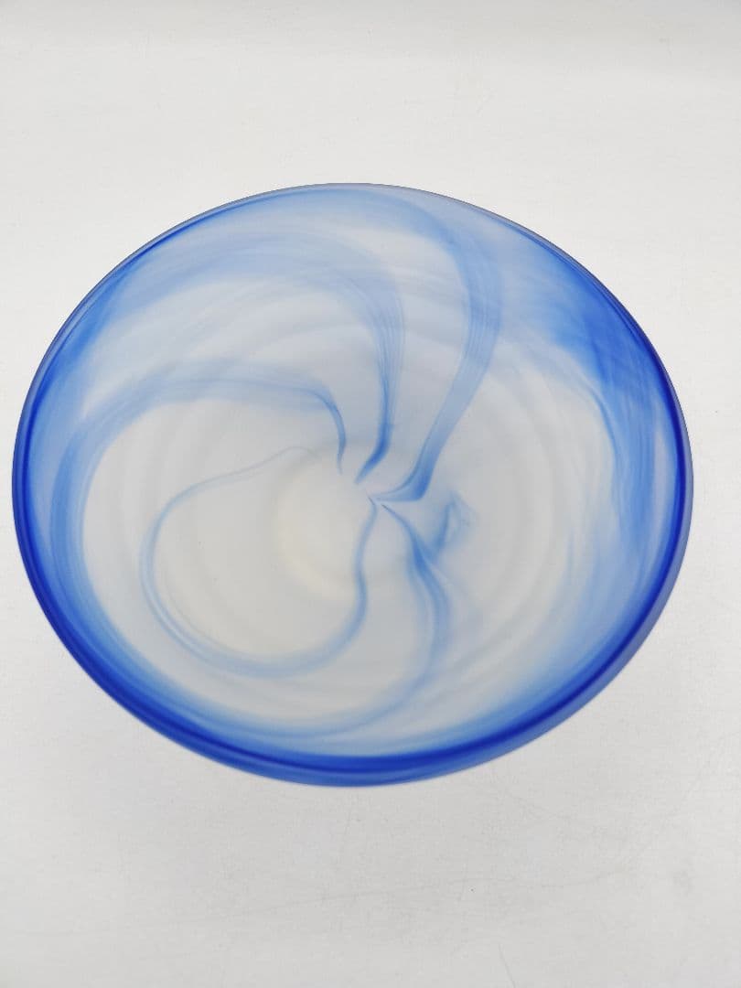 d047【未使用】茶碗 ガラス 義山　ブルー　岡本寛 木箱 茶道具