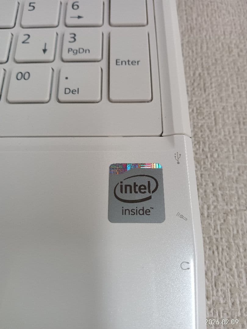 ≫ LIFEBOOK AH42/T FMVA42TW 16GB ストレージ無
