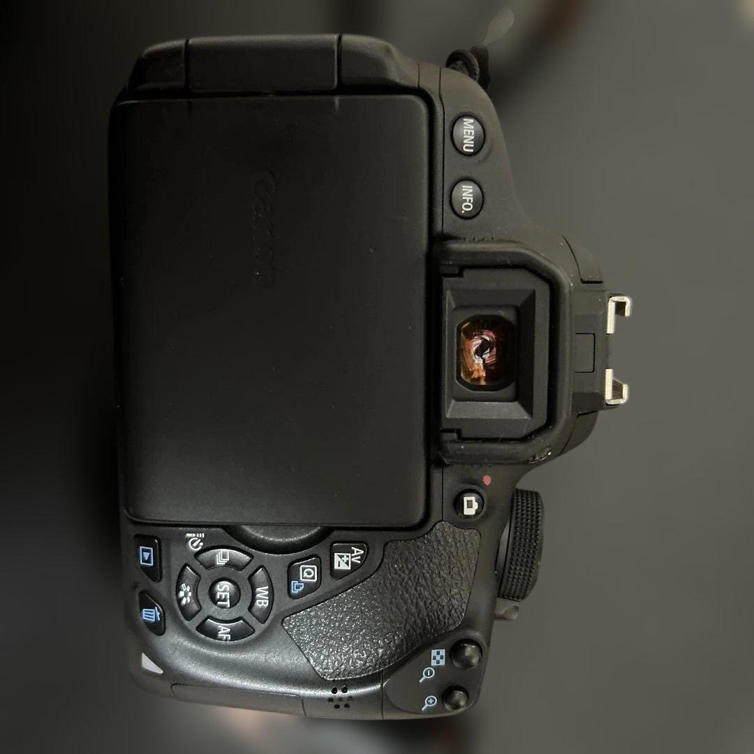 Canon EOS kiss x7i ダブルズームキット