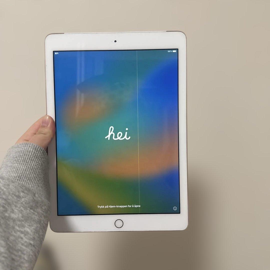 iPad　第6世代　32GB　ゴールド