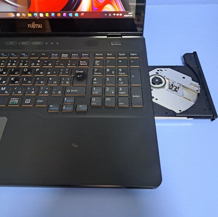 Fujitsuノート Core i7 16GB 新品SSD512GB