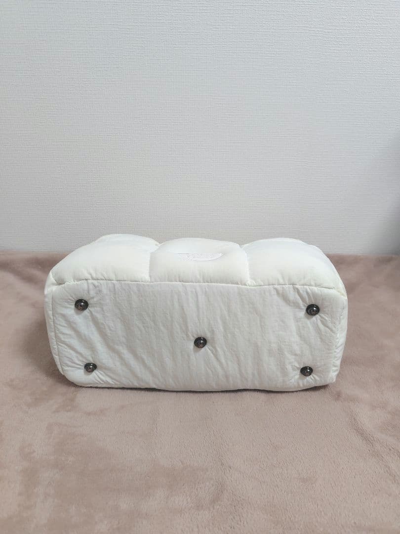 ダブルコンマ　DOUBLE COMMA　クラウドバッグ　アイボリー　S　中古品