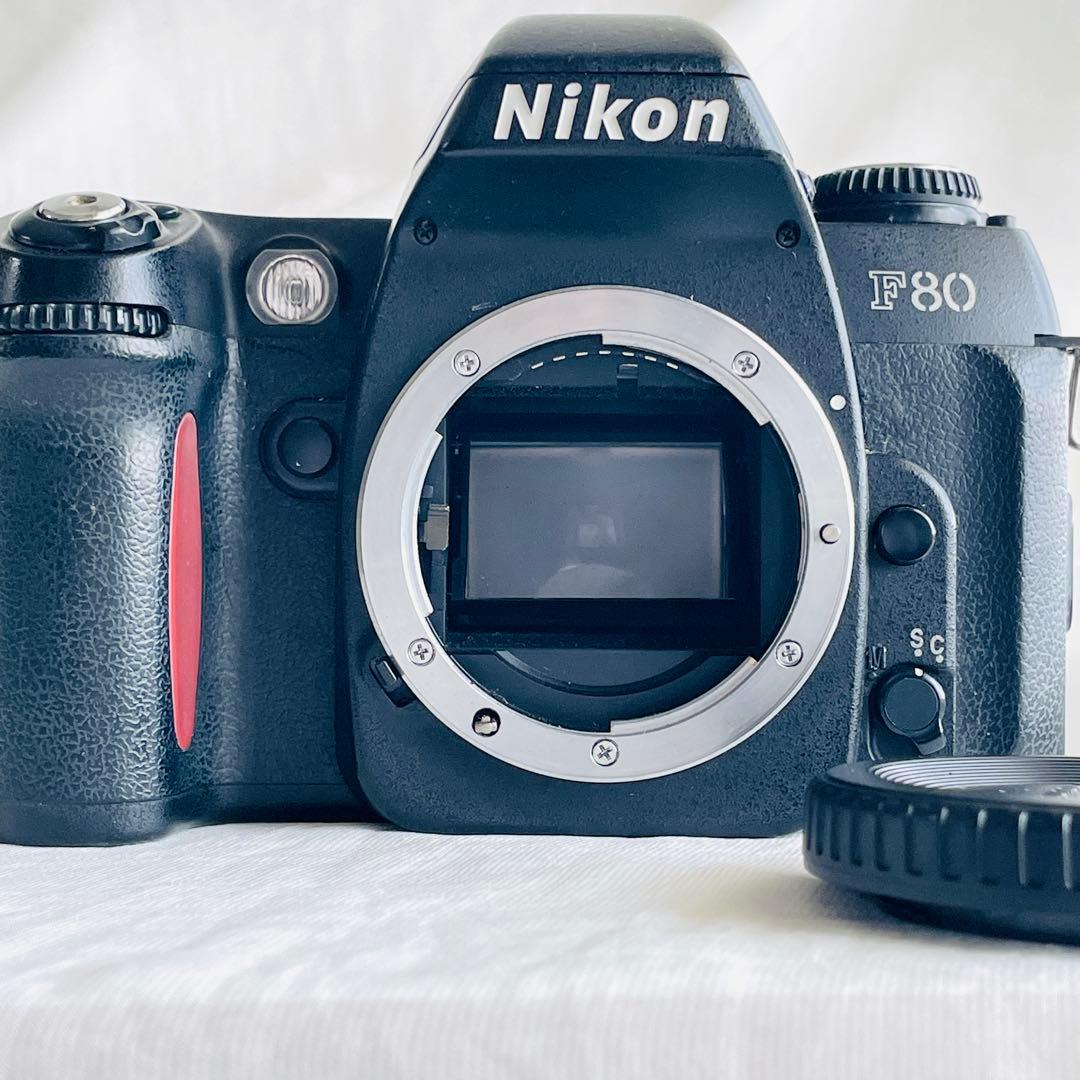 Nikon F80 フィルム一眼レフカメラ　ボディ　動作確認済み　電池入り　美品
