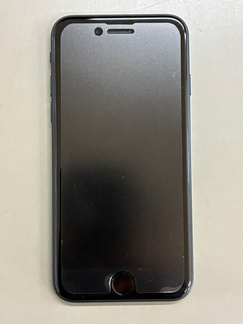 iphone se 第3世代 256GBミッドナイト美品 中古ケースフィルム付き