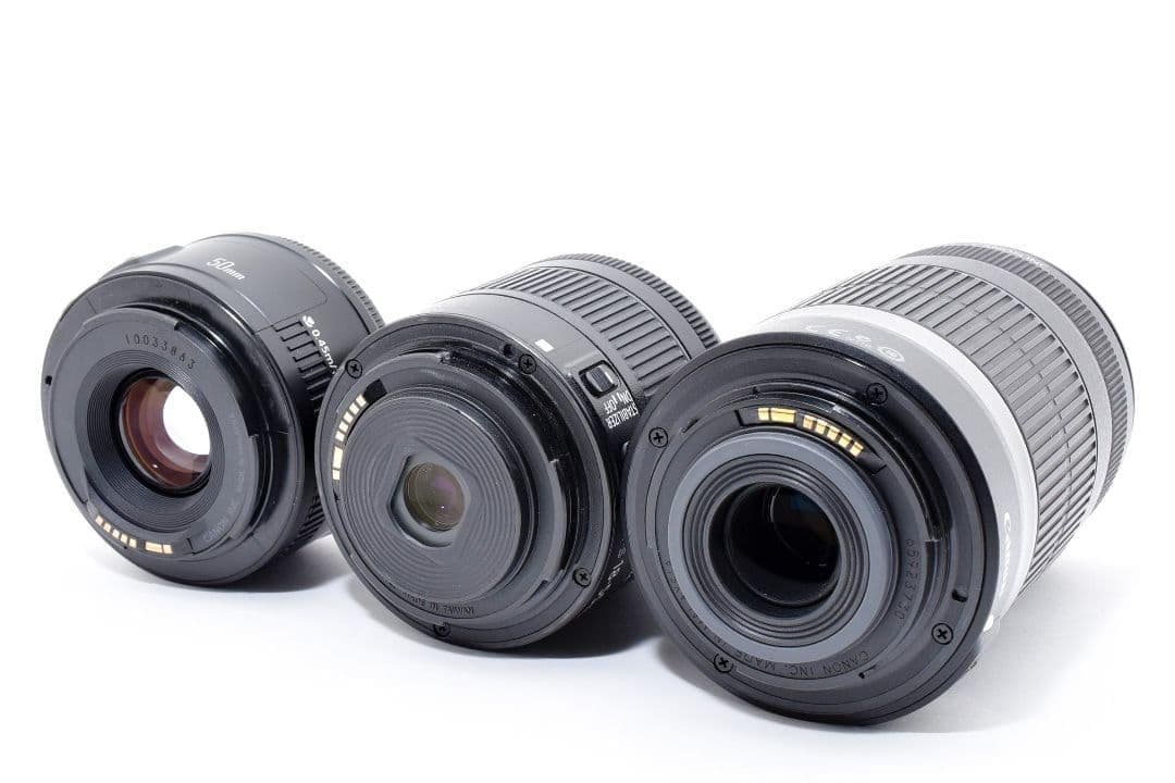 超美品✨シリーズ最新機種✨Canon Eos KissX10i✨トリプルレンズ