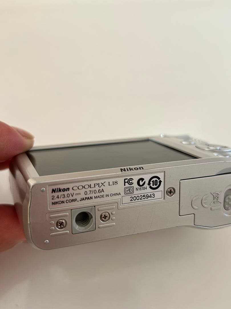 【美品】デジタルカメラ　Nikon COOLPIX L18