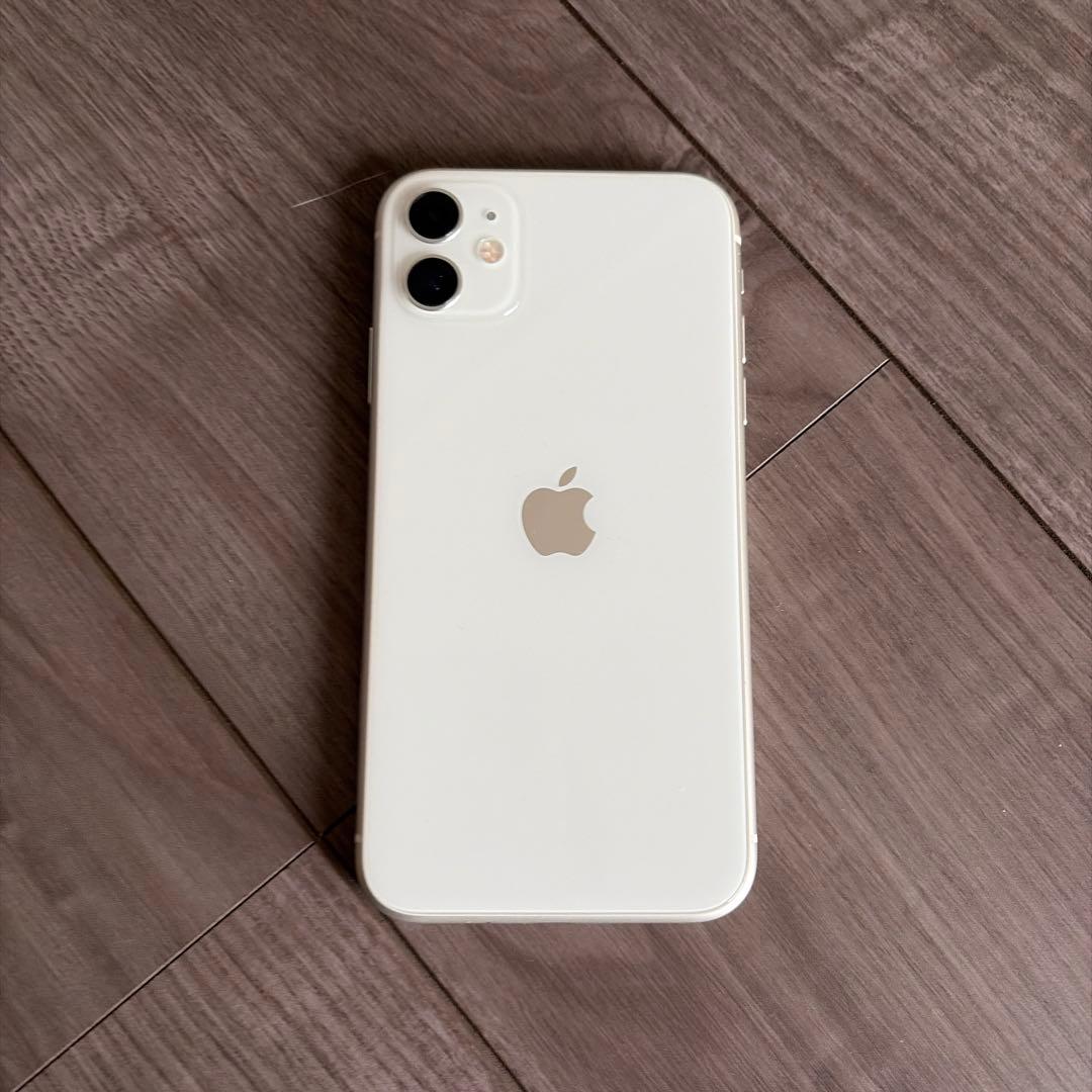 iPhone 11 128Gb&ケースと充電アクセサリーセット
