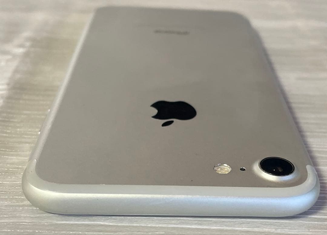 バッテリー92%美品SIMフリー iPhone7 32GB