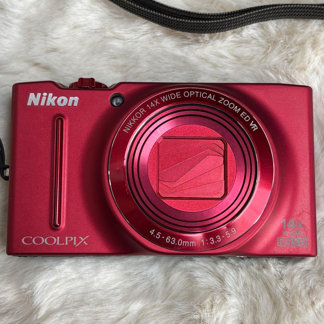 ⭐️Nikon ⭐️ COOLPIX S8200 レッド　赤色　本体　バッテリー