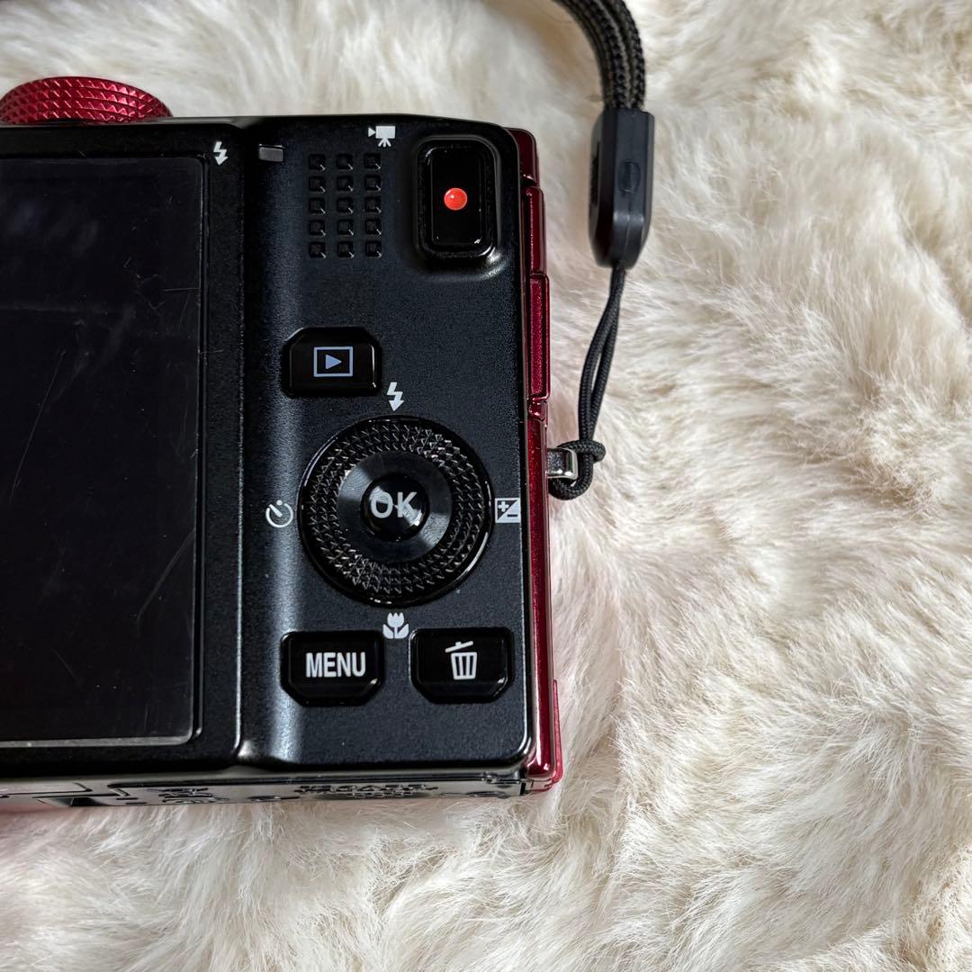 ⭐️Nikon ⭐️ COOLPIX S8200 レッド　赤色　本体　バッテリー