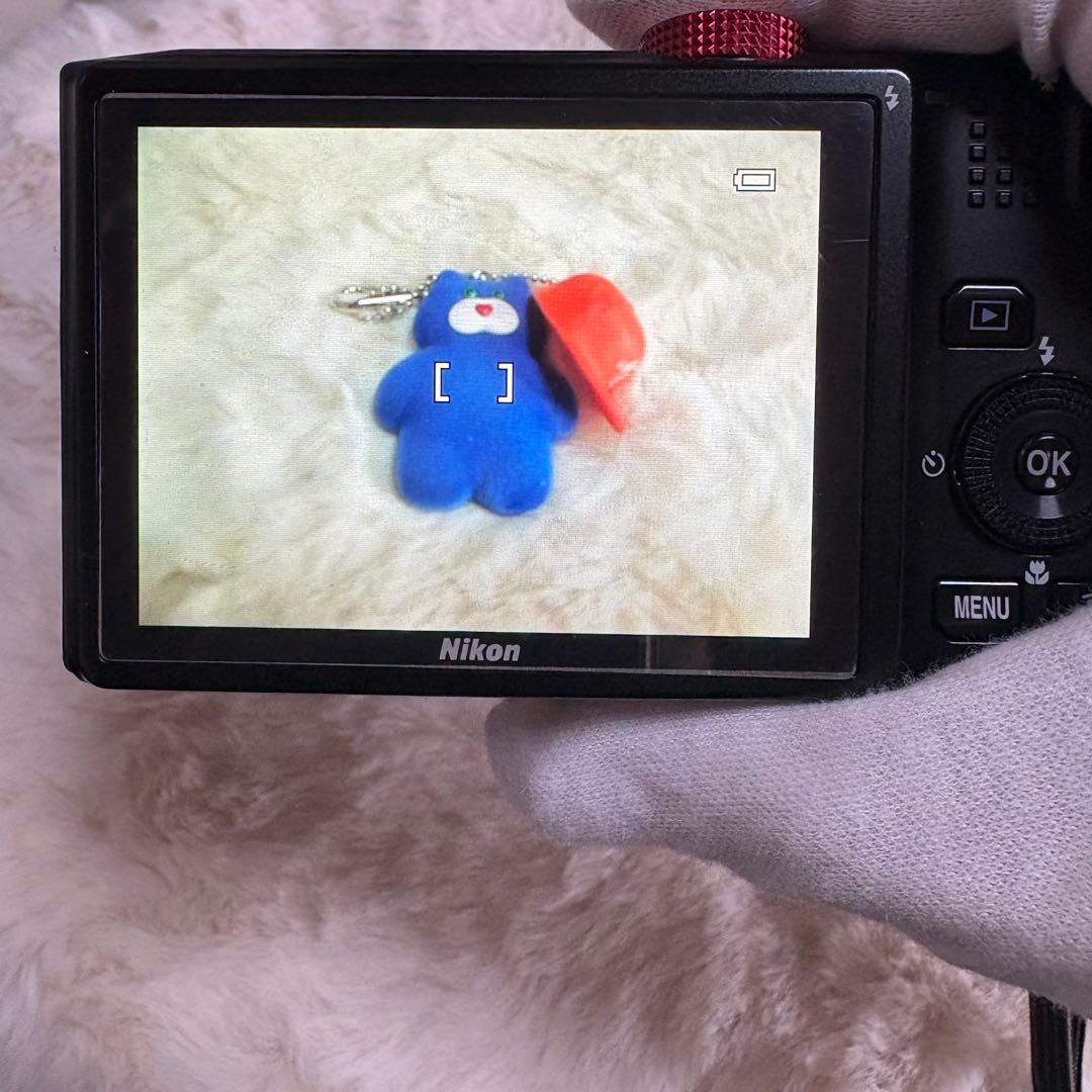 ⭐️Nikon ⭐️ COOLPIX S8200 レッド　赤色　本体　バッテリー
