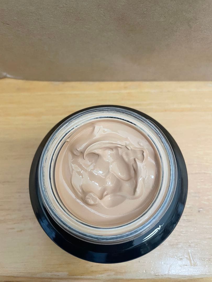 BOBBI BROWN インテンシブ セラム クリームファンデーション