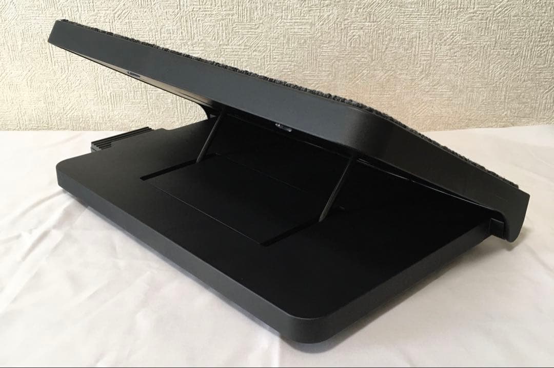 オカムラ pierpo ピエルポ　フットレスト MS85YB ブラック