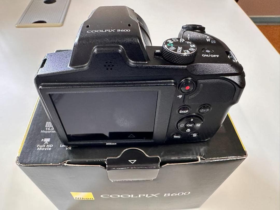 Nikon デジタルカメラ COOLPIX B600 BKブラック　箱/ケース付