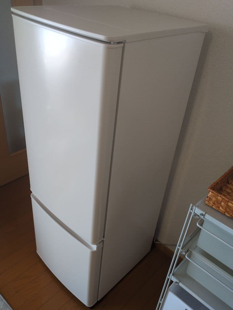 三菱冷蔵庫 MR-P17F-W 2021年製　4月お届け