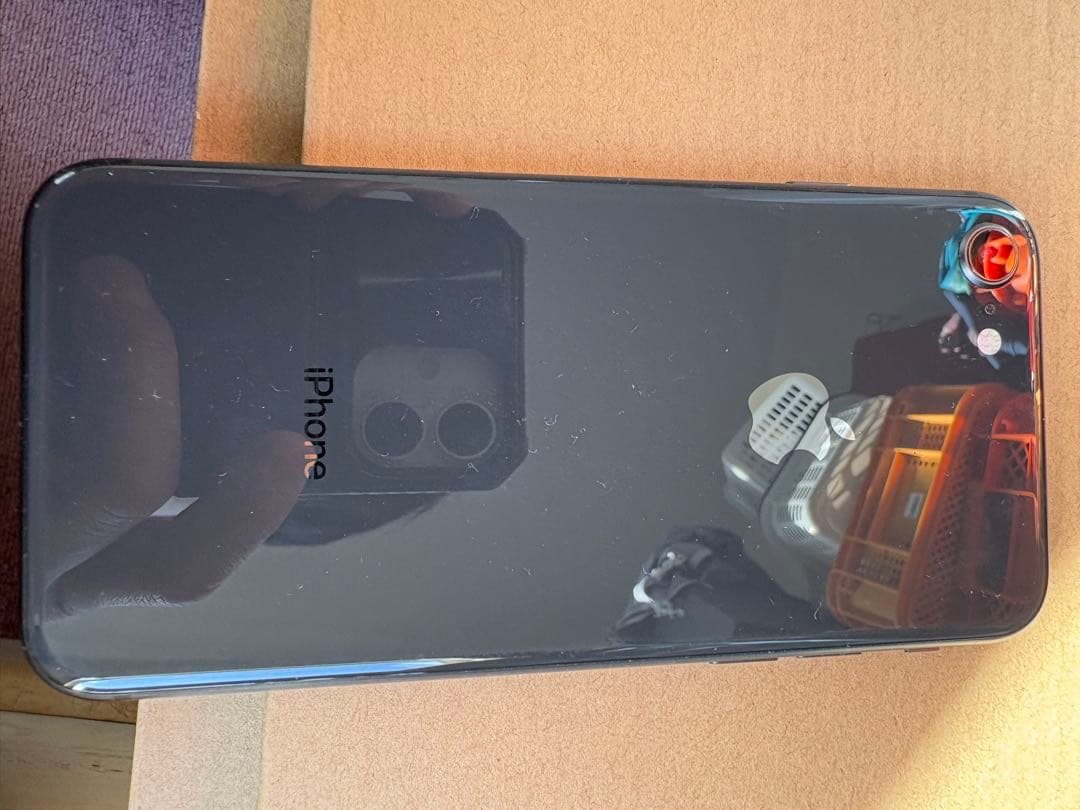 スマートフォン本体 iPhone8 64g