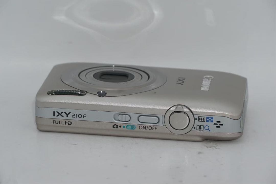 【元箱付き美品】Canon キャノン IXY 210F シルバー